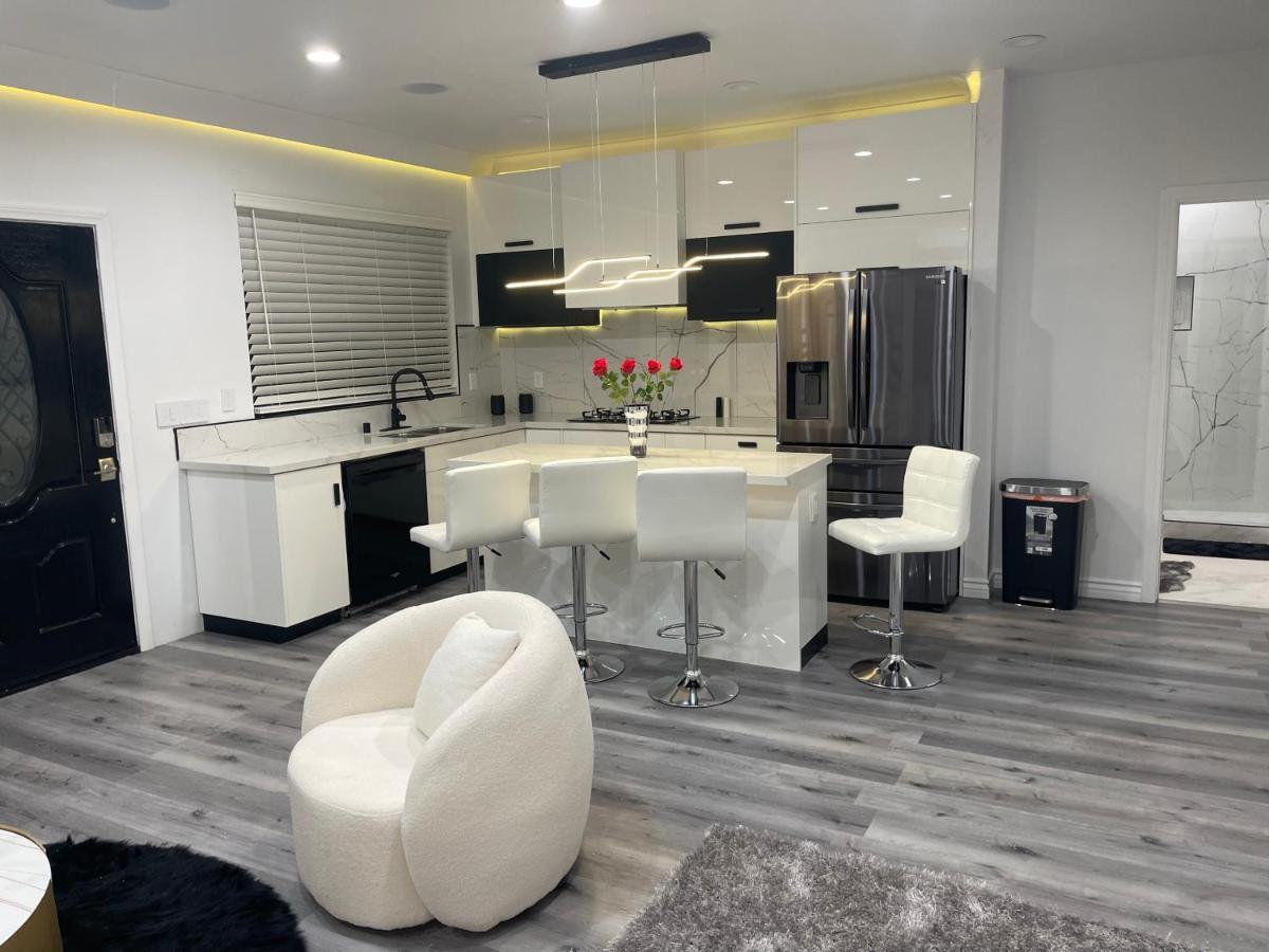 Luxury 2 Bedroom Villa Хънтингтън Бийч Екстериор снимка