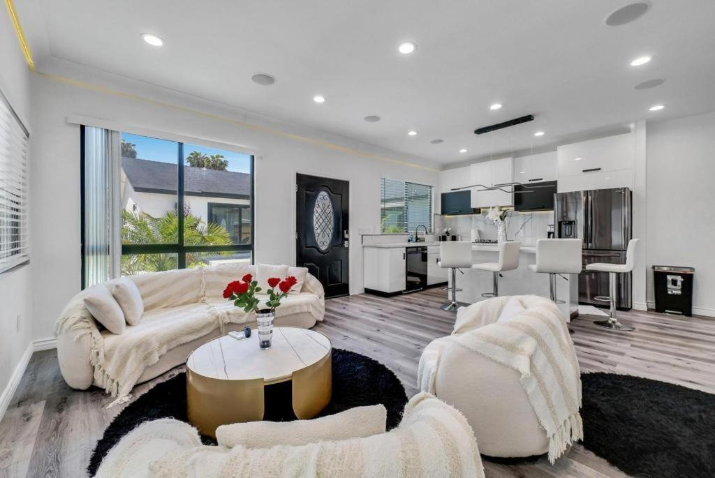 Luxury 2 Bedroom Villa Хънтингтън Бийч Екстериор снимка